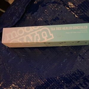 Tea Tree Healer Concealer - Mint Box